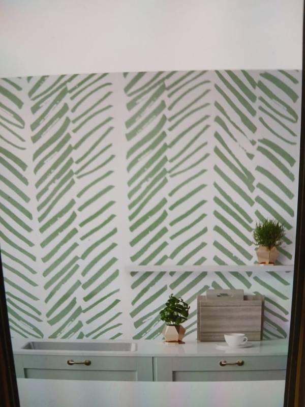 lot 29577 image: Guvana Green and White Line Pattern Perl and Stick Wallpaper 17.7 x 197in