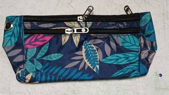 lot 36602 image: Tropical Leaf Pattern Fanny Pack