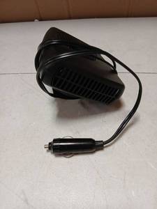 lot 32090 image: Portable heater for car  - Retail $20