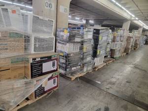 lot 60723 image: 24 Pallets of LG Air Conditioners Mixed BTU - 156 units