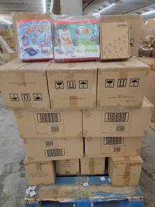 lot 60754 image: OSMO SUPER STUDIO & LITTLE GENIUS - ALL NEW - 80 count of Amazing Airships & 104 Osmo Words &  80 Premier Starter Kit