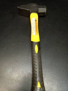 lot 1036 image: Performance Tool M7040B 3Lb Cross Pein & 3Lb Sledge - Retail $47