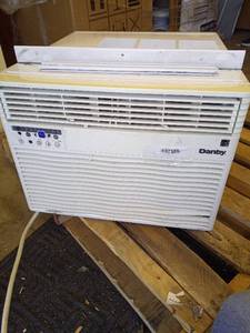 lot 1121 image: Danby 12000 BTU Window Air Conditioner Unit  it does cool, open box, well used - Retail $200