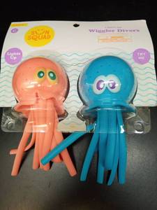 lot 1232 image: Kids Water Wiggler Light Up Divers 2pc - Sun Squad Pool Toys, TPR Material - Retail $8