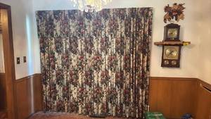 lot 60639 image: Floral Curtain Panel Approx. 86 x 80 - Retail $25