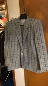 lot 60653 image: Haberdashery Womens Gray Plaid Blazer Size 14 - Retail $25