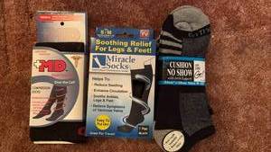 lot 60665 image: Mens Health and Wellness Bundle - PMD Microdermabrasion, Miracle Socks, Custom No Show Socks - Retail $15