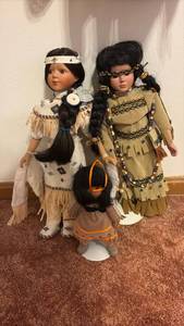 lot 60687 image: Native American Dolls in Traditional Dress Set of Three - Retail $25