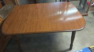 lot 60712 image: Oak Dining Table and Chair Set includes 6 chairs & 3 leaf inserts  - Retail $150