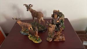 lot 60747 image: Wildlife Figurine Collection with Hunter Scene - Retail $25