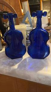 lot 60759 image: Cobalt Blue Glass Violin Shaped Bottles Set of 2 - Retail $15