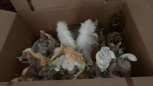lot 60761 image: Mixed Angel Figurine Collection - Retail $25