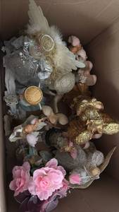 lot 60763 image: Mixed Angels and Decorative Figurines Collection - Retail $25