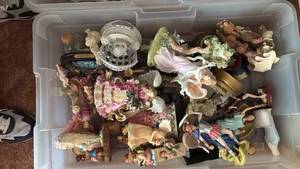 lot 60764 image: Large Figurine Lot Angels Victorian Decorative Collection - Retail $25