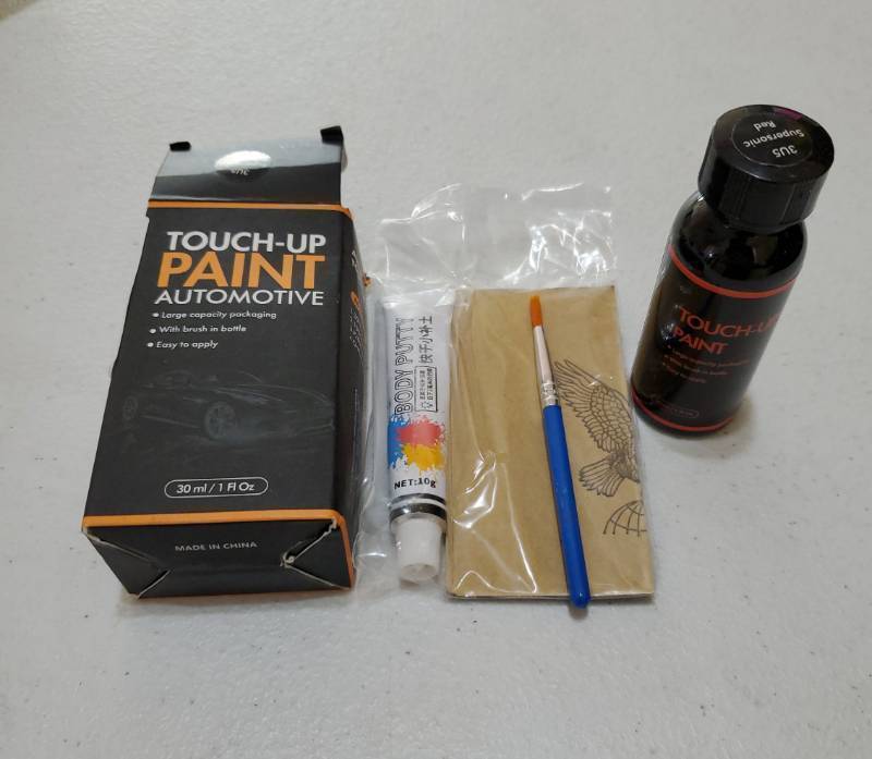 lot 15368 image: 3U5 Supersonic Red Touch Up Paint for Car, DIY Car Paint Scratch Repair Kit, Automotive Paints, Quick & Easy Fix Scratch Repair Compatible with Toyota CamryCorollaRAV4MiraiAvalonTacoma - Retail $18