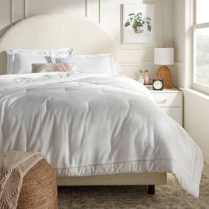 lot 9018 image: 3pc FullQueen Luxe Embroidered Border Comforter and Sham Set WhiteCaramel - Threshold 300 Thread Count, Sateen Cotton - Retail $79