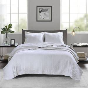 lot 9024 image: Madison Park 3pc FullQueen Mitchell Reversible Coverlet Set White Microfiber, Farmhouse Style, Lightweight - Retail $246