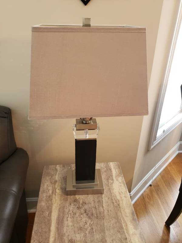 lot 5010 image: Table lamp