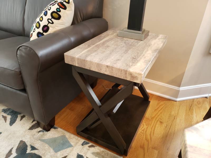 lot 5012 image: Wood and stone look top end table