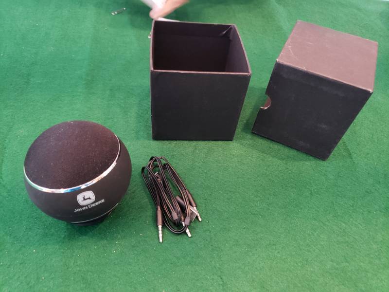 lot 5023 image: Mophie portable blue tooth speaker