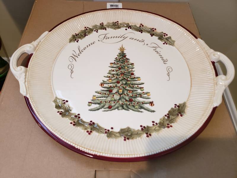 lot 5057 image: Grasslands Road Large Holiday Plate