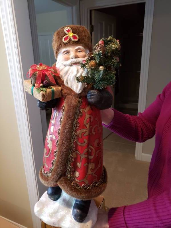 lot 5068 image: 22 inch Santa decoration