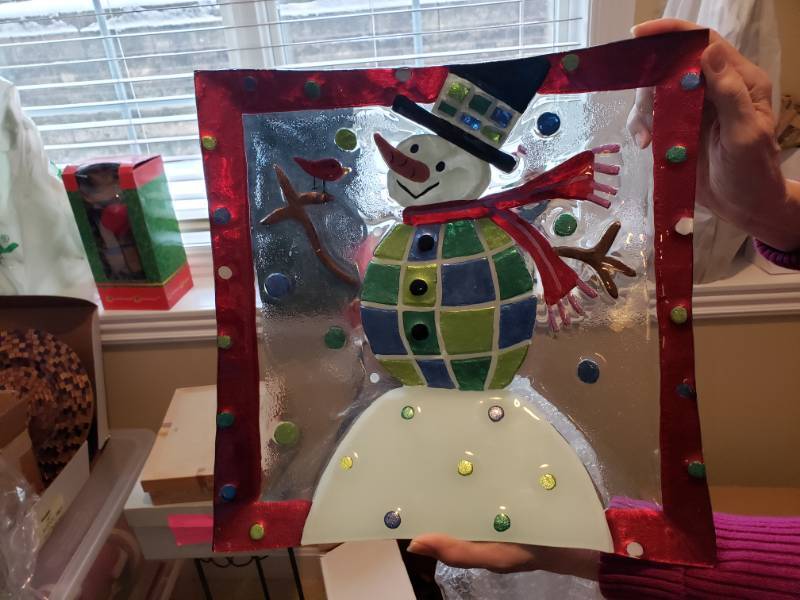 lot 5069 image: Glass snowman plate