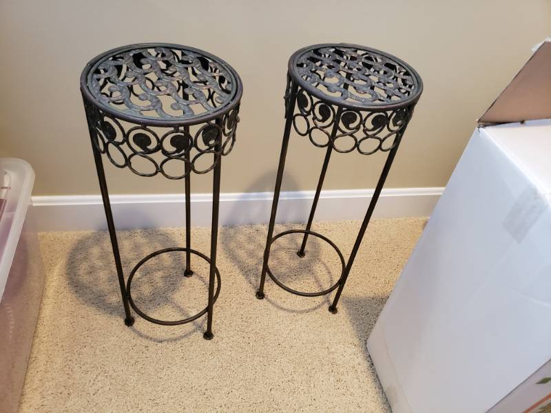 lot 5071 image: (2) plant stands