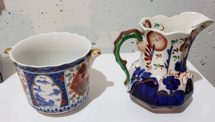 lot 5115 image: 2 dishes - Made in England