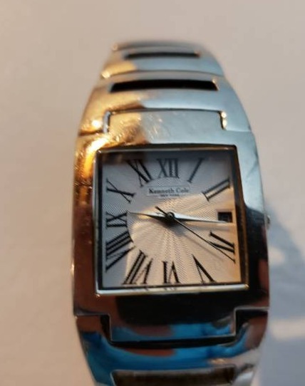 lot 5129 image: Kenneth Cole ladies watch