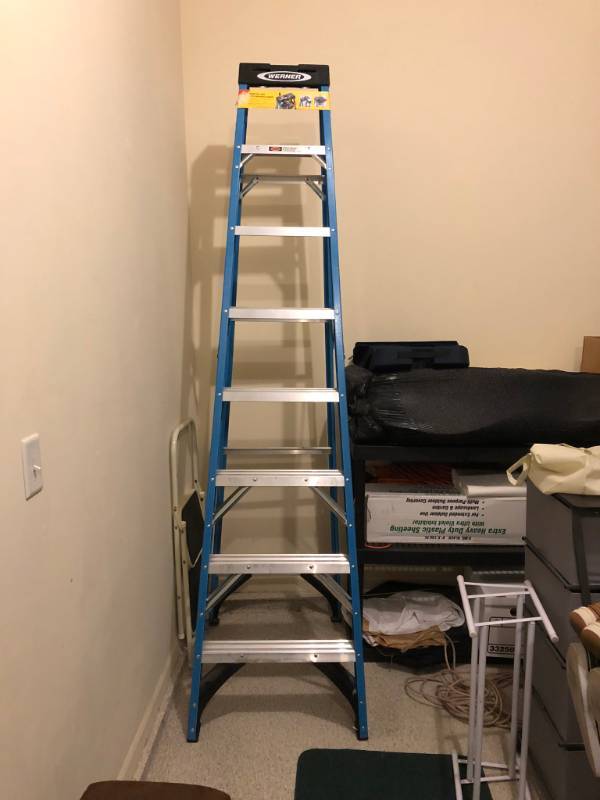 lot 5143 image: Werner 8 foot ladder