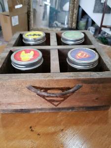 lot 5 image: Superhero Mason Jar Set with Wooden Caddy
