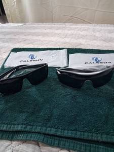 lot 16 image: Paleshy Sports Sunglasses Set