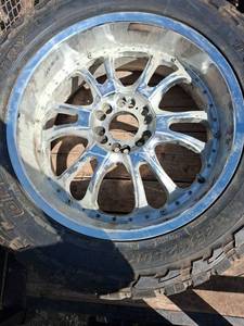 lot 21 image: Set of 4 Chrome Alloy Wheels with Tires