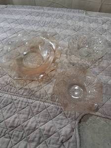 lot 25 image: Depression Era Glass Bowl Set with Etched Floral Patterns