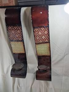 lot 29 image: Decorative Wall Sconces and Brass Curtain Rod Set