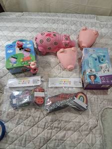 lot 36 image: Mixed Kids Toys and Educational Items Bundle