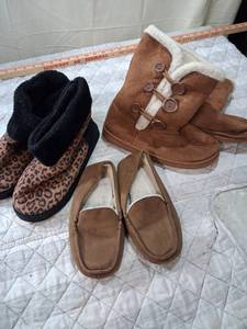 lot 49 image: Womens Winter Footwear Collection