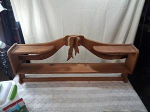 lot 66 image: Wooden Wall Shelf with Decorative Ribbon Design