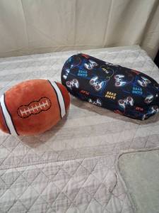 lot 68 image: Smooshies Football and Gaming Pillow Set