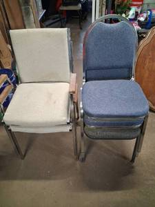 lot 106 image: Set of Metal Frame Stacking Chairs with Upholstered Seats