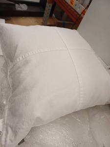 lot 12405 image: White Down Alternative Throw Pillow