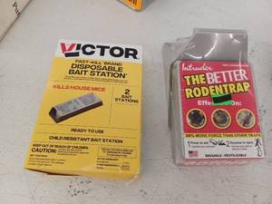lot 12420 image: Mouse and Rodent Control Lot