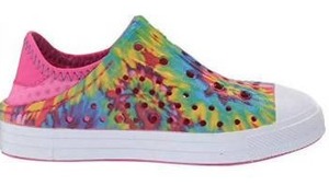 lot 12452 image: Skechers Unisex Kids Foamies Sneaker, Tie-Dye Hype, 6