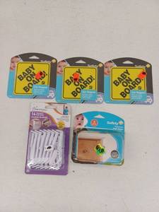 lot 12484 image: Miscellaneous Lot Of Items