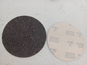 lot 12561 image: Gator 6 inch P20 Grit Sanding Discs, Pack of 25