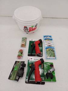 lot 12673 image: Miscellaneous Bucket Of Items