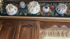 lot 40019 image: Blue and White Ceramic Jello Mold Collection Set