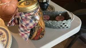 lot 40051 image: Ball Mason Jar with Decorative Fabric Lid Cover