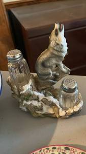 lot 40055 image: Wolf Salt and Pepper Shaker Set with Stand